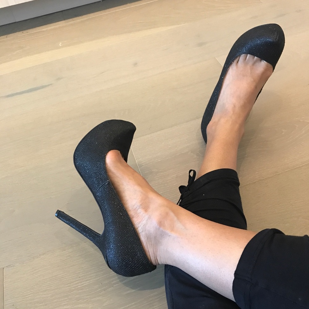 Forever 21 black high heels